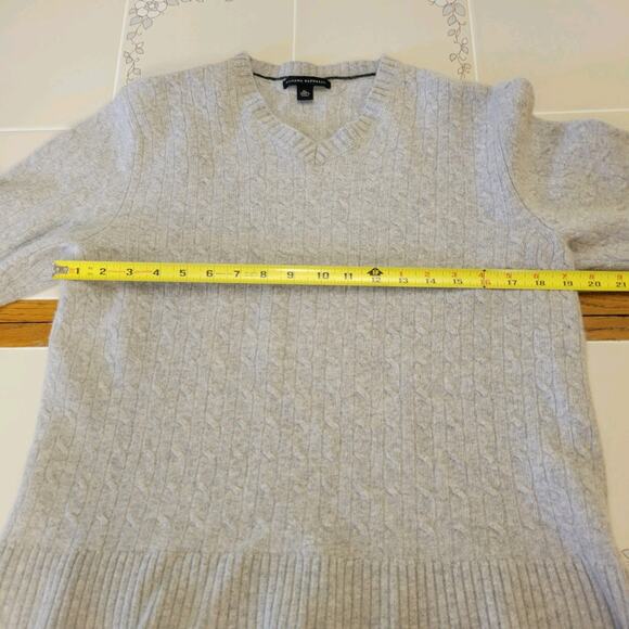 Banana Republic Gray Womens Sweater Size XL V Neck Cable Knit - Picture 4 of 11